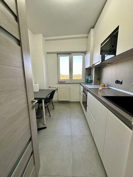 Drumul Taberei, vis a vis Auchan,An  Constructie 1981